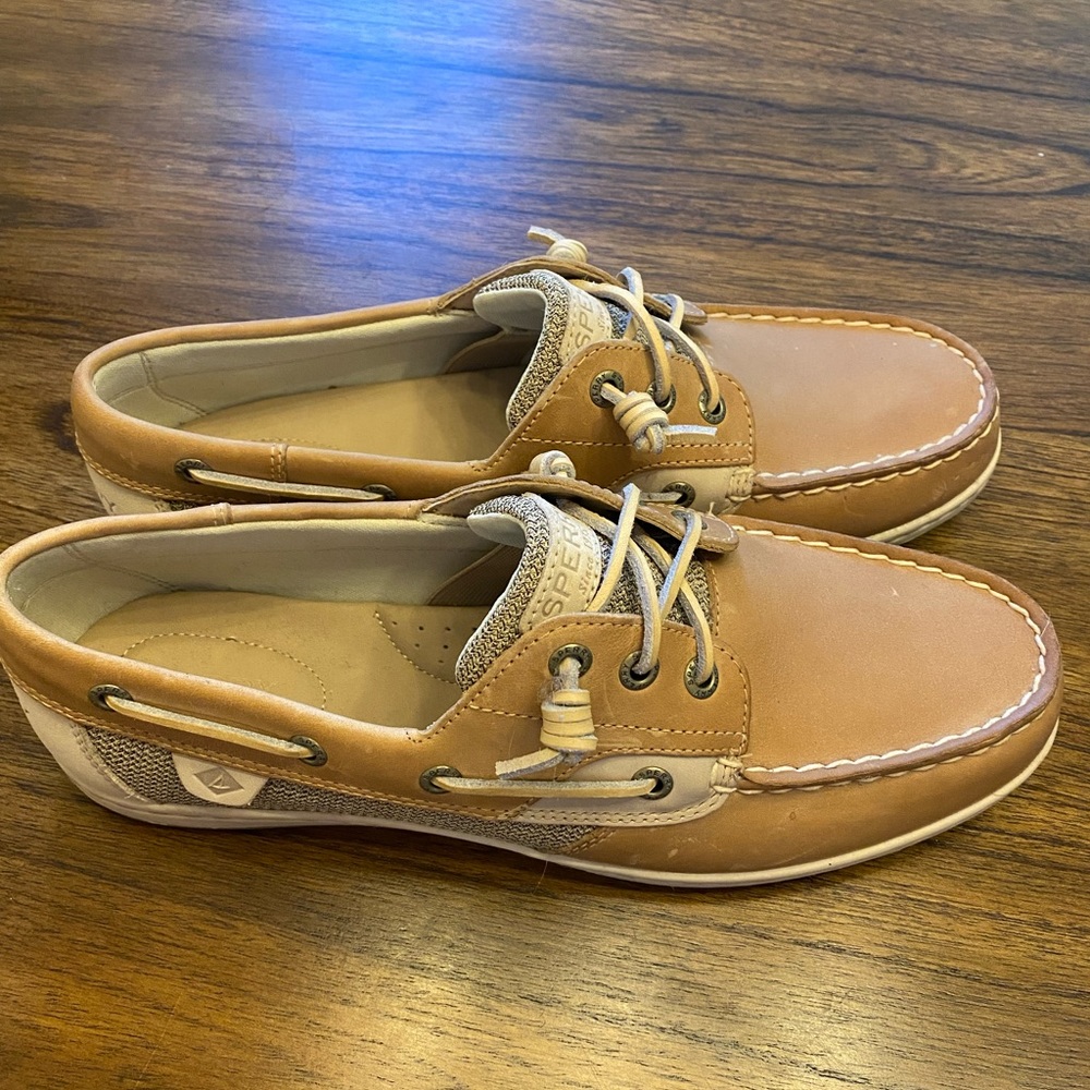 New (out of box) Women’s Sperry